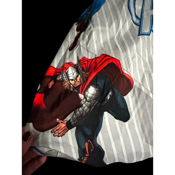 Marvel Avengers Twin Sheet Set  Microfiber Fitted & Top Sheet Only - Picture 3 of 10